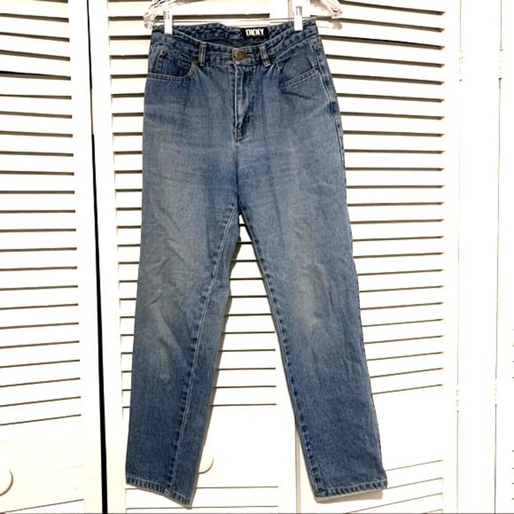 Vintage size 28 DKNY Medium Wash 90s High Rise Tapered Mom Jeans